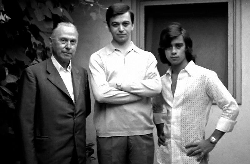 Angelo Gilardino: compositor, musicólogo, professor e o “baú do Segovia” - foto (Giuseppe Rosetta, Angelo Gilardino e Gabriel Estarellas, Vercelli, 1972)