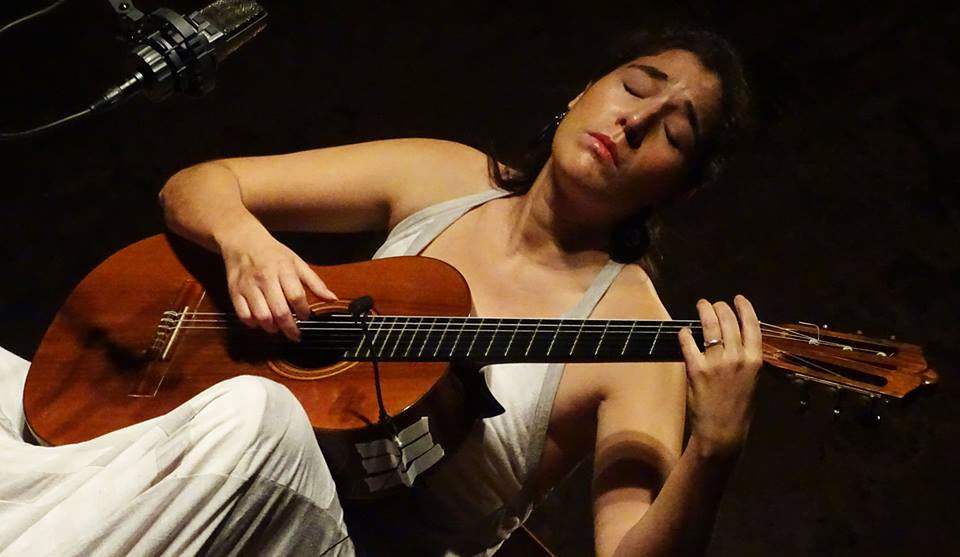 Elodie Bouny cria curso online ao vivo sobre criatividade e técnica no violão - Foto: Elodie Bouny - crédito: Marcelo Rodolfo