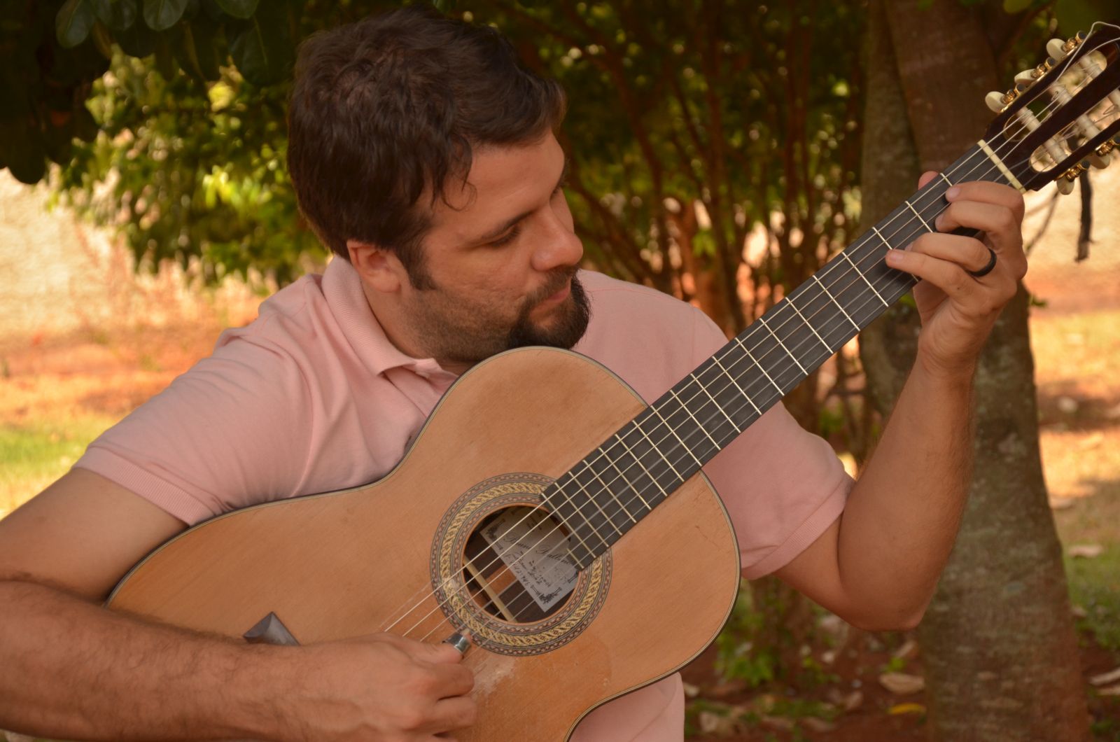 Importância do violão no choro é tema de seminário virtual nesta segunda (12/07) - foto Lucas de Campos