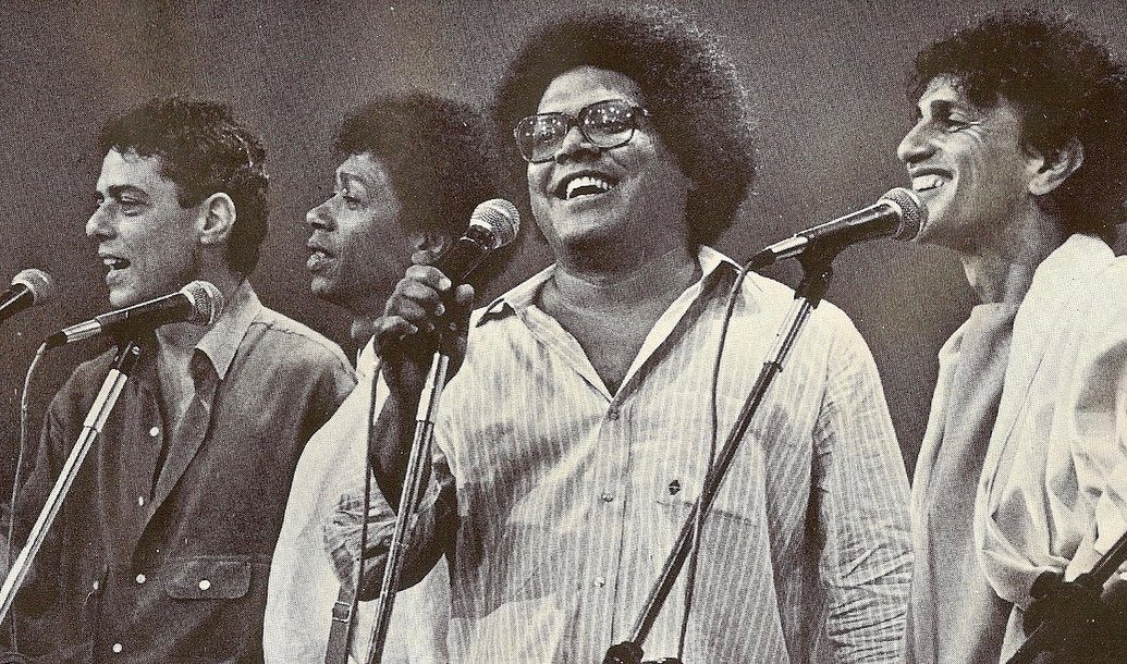 Pablo Milanés nos fazia acreditar que a América Latina afroandinocaribenha era possível e uma só - Foto Pablo Milanes ao lado de Chico Buarque, Djavan e Caetano Veloso