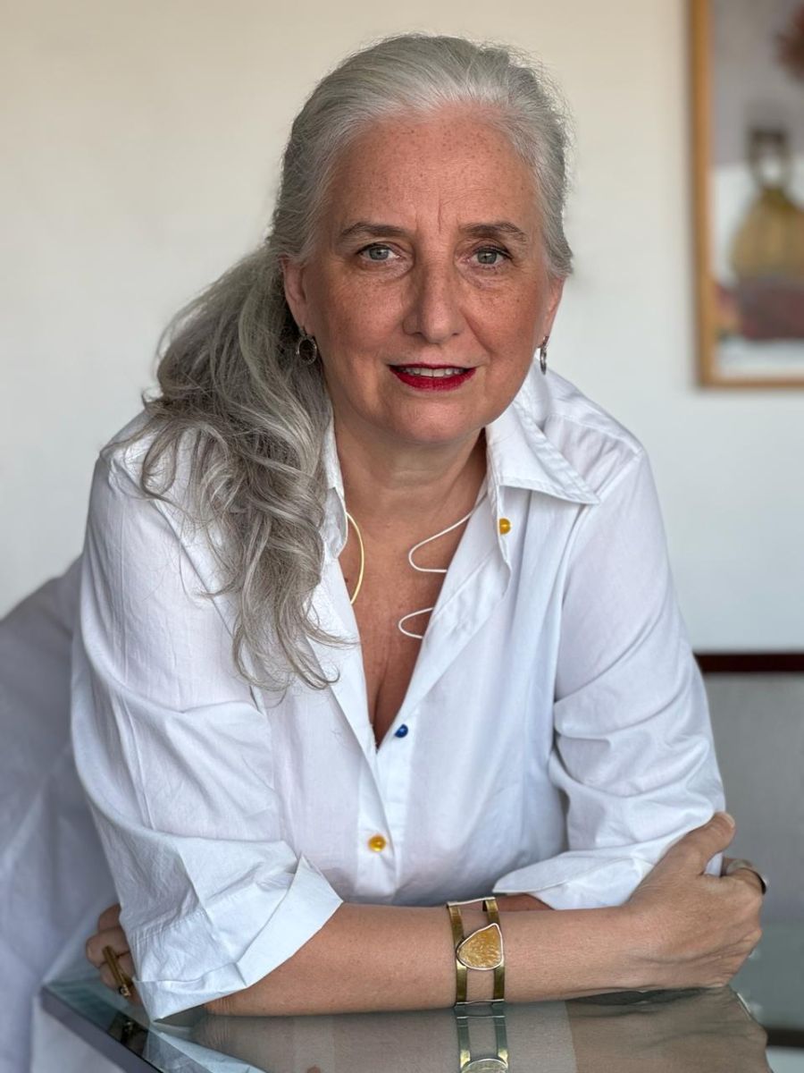 Biografia da compositora e pianista Tia Amélia é lançada no Dia Internacional da Mulher - Foto: Jeanne de Castro, biógrafa de Tia Amélia - Crédito: Divulgação