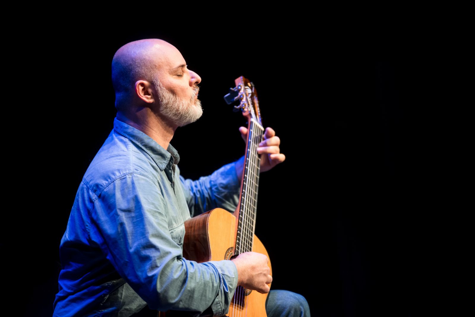 Festival Violões em Rede reúne oito grandes solistas e compositores em recitais online - André Siqueira