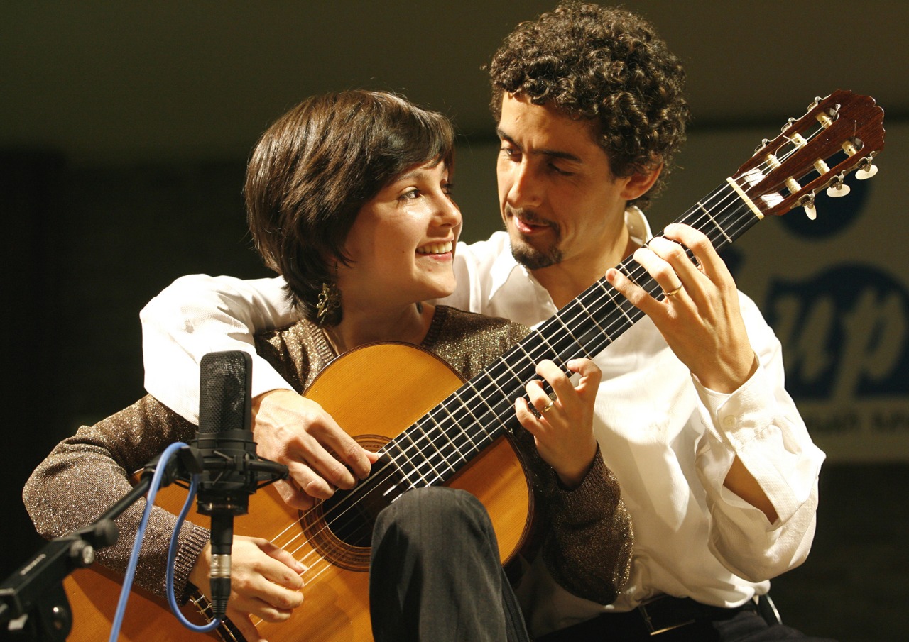 Pesquisador revela segredos e estratégias para a performance musical em duo de violões - Duo Siqueira Lima. Crédito: Elisa Gaivota